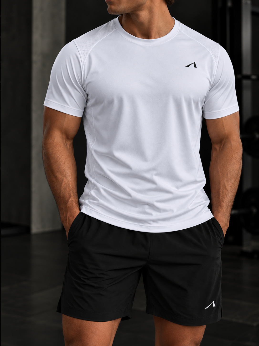 Men’s Regular Fit Performance T-Shirt - Black Logo