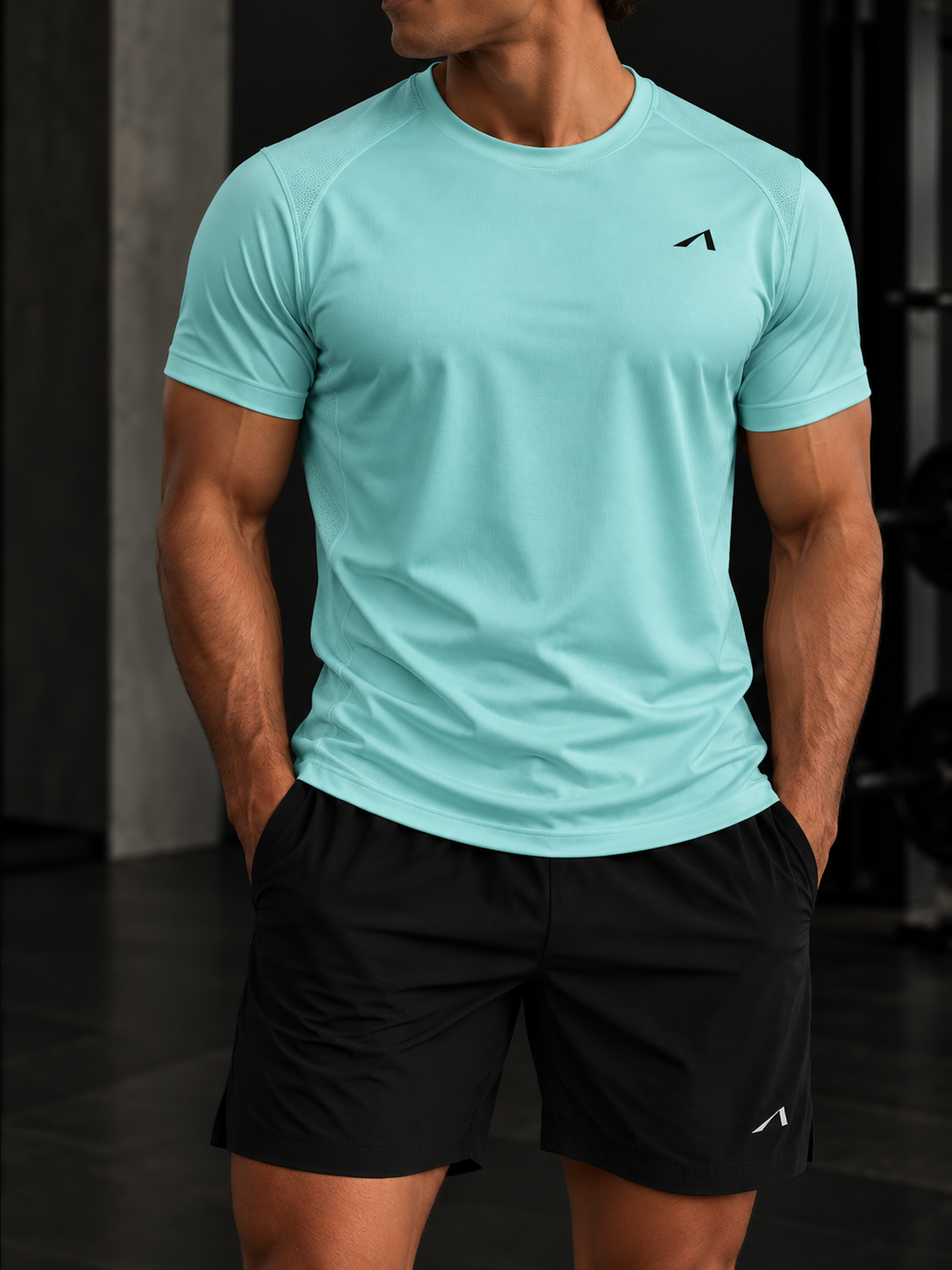 Men’s Regular Fit Performance T-Shirt - Black Logo