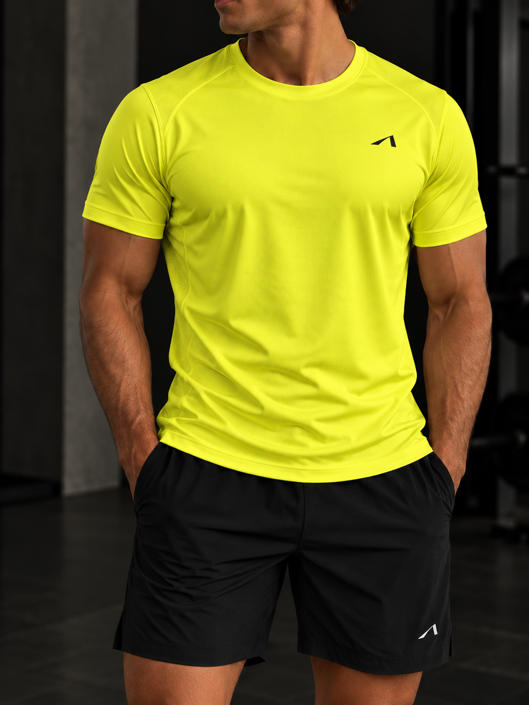 Men’s Regular Fit Performance T-Shirt - Black Logo